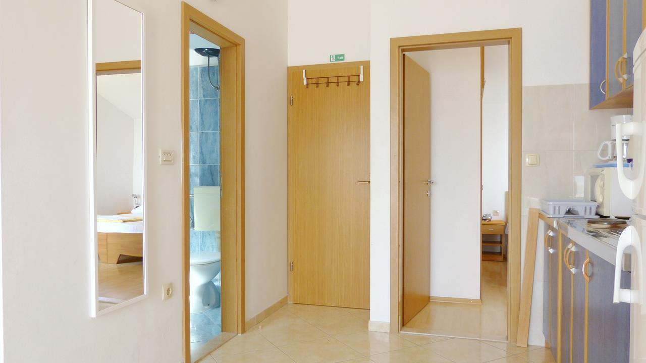 Beach Front Apartments Balica Rat 奥米什 外观 照片