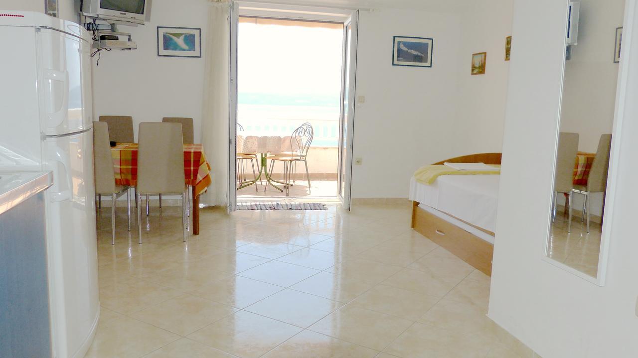 Beach Front Apartments Balica Rat 奥米什 外观 照片